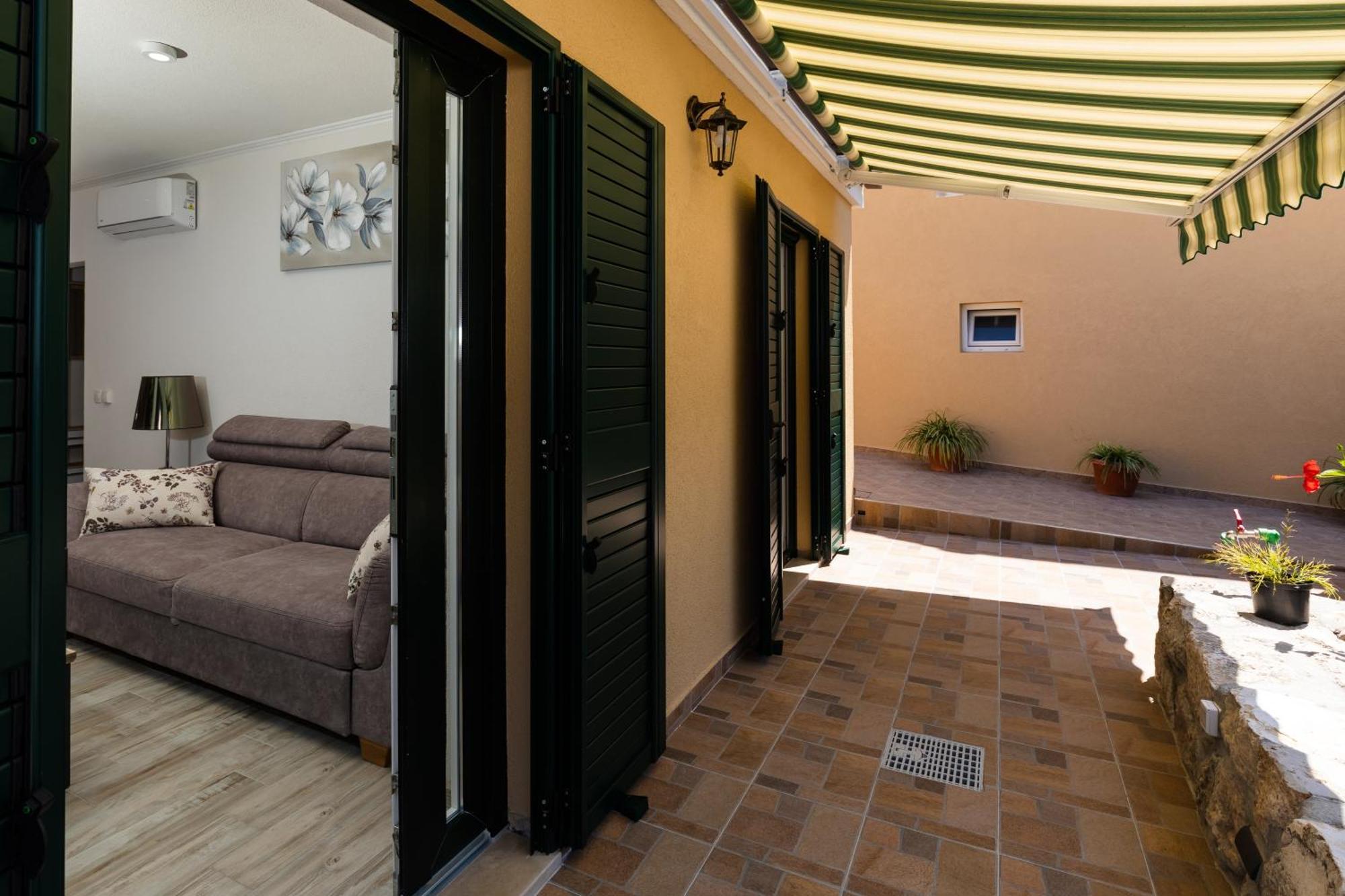 Apartment Pod Nespolom Trsteno Ruang foto